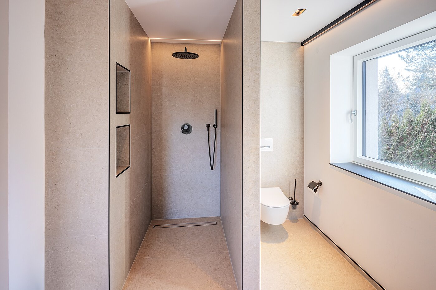 排角屋 与 6 房间 | München-Trudering | 70191 | ...bodengleicher Dusche.