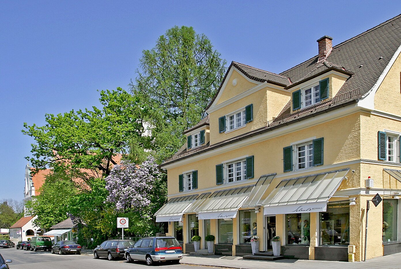 多层公寓 与 3 房间 | München-Solln | 1809D8 | Umgebung