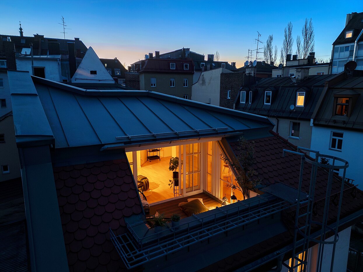 阁楼公寓 与 1 房间 | München-Sendling | 700402 | Dämmerungs-Stimmung