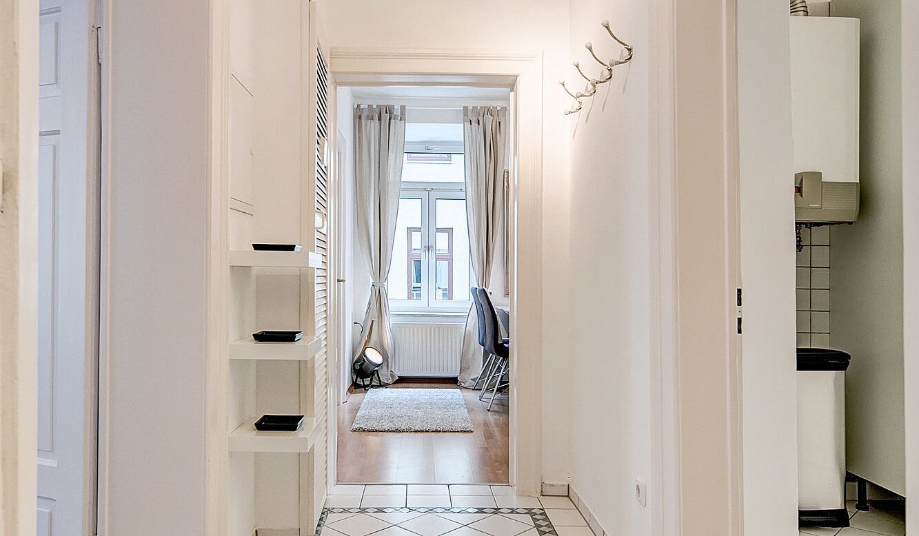 多层公寓 与 4 房间 | München-Maxvorstadt | 2011ML2 | Ansprechendes Entrée