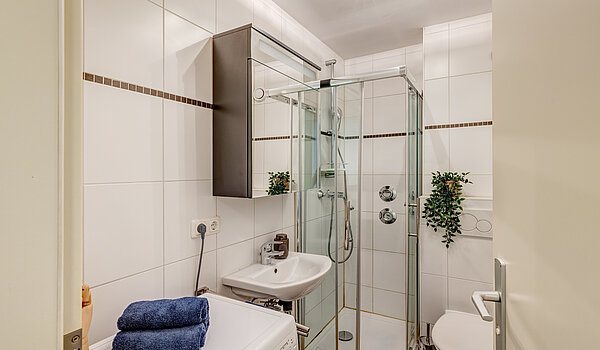 多层公寓 与 1 房间 | München-Ramersdorf | 70416 | Duschbad mit Stellplatz...