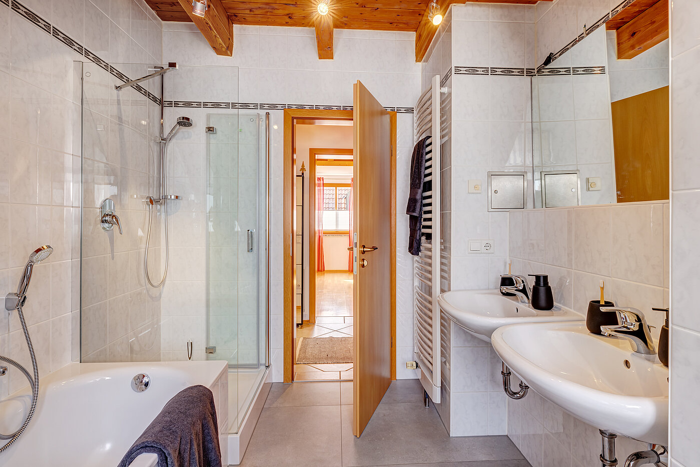 复式公寓 与 3.5 房间 | München-Trudering | 70391 | ...mit Wanne und Dusche