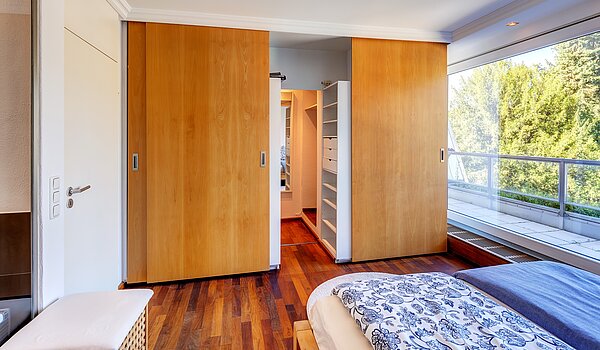 顶层公寓 与 2.5 房间 | München-Harlaching | 702581 | Zugang Ankleidezimmer