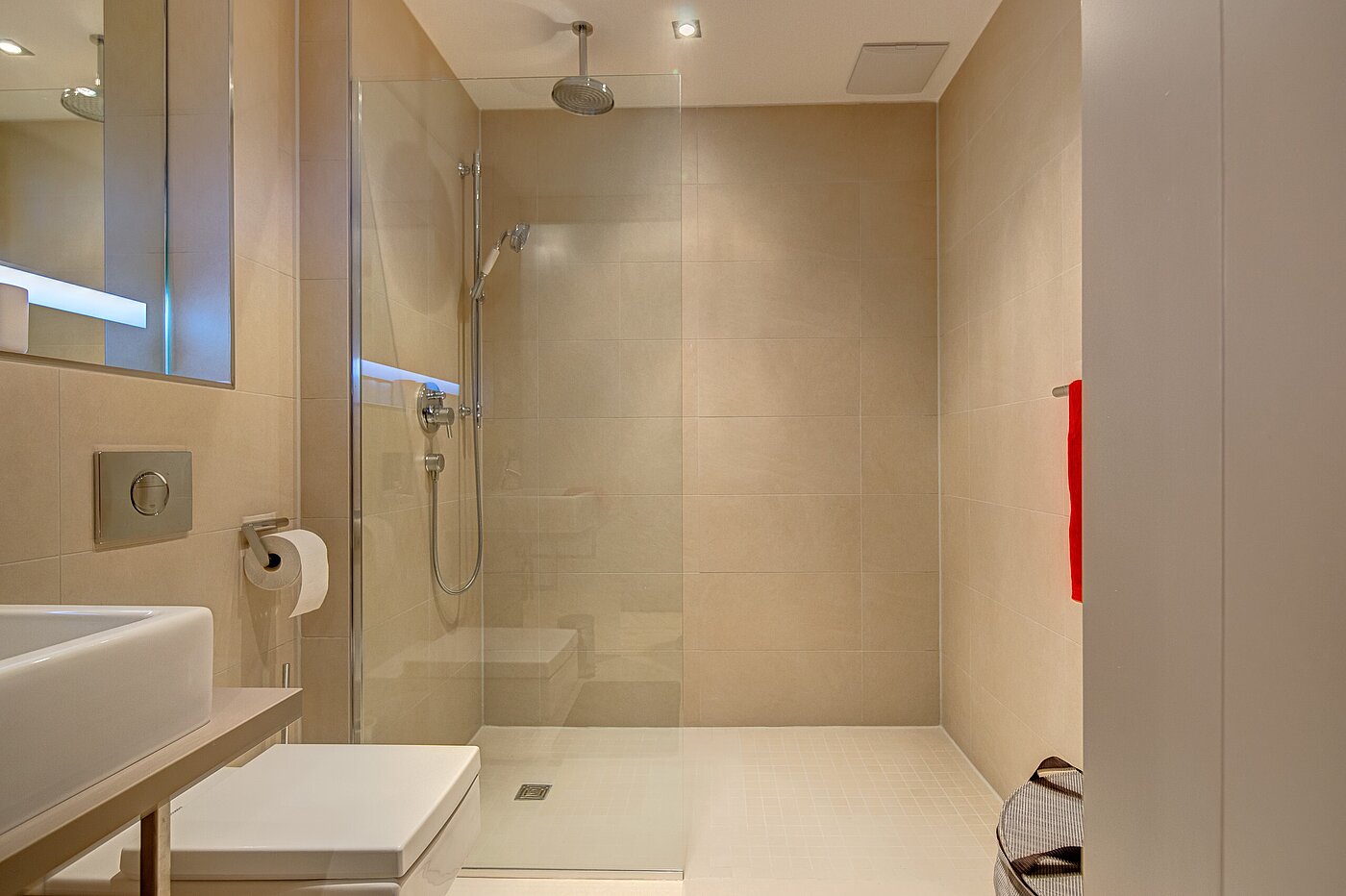 一楼公寓 与 1 房间 | München-Bogenhausen | 2301ML3 | Bodengleiche Regendusche