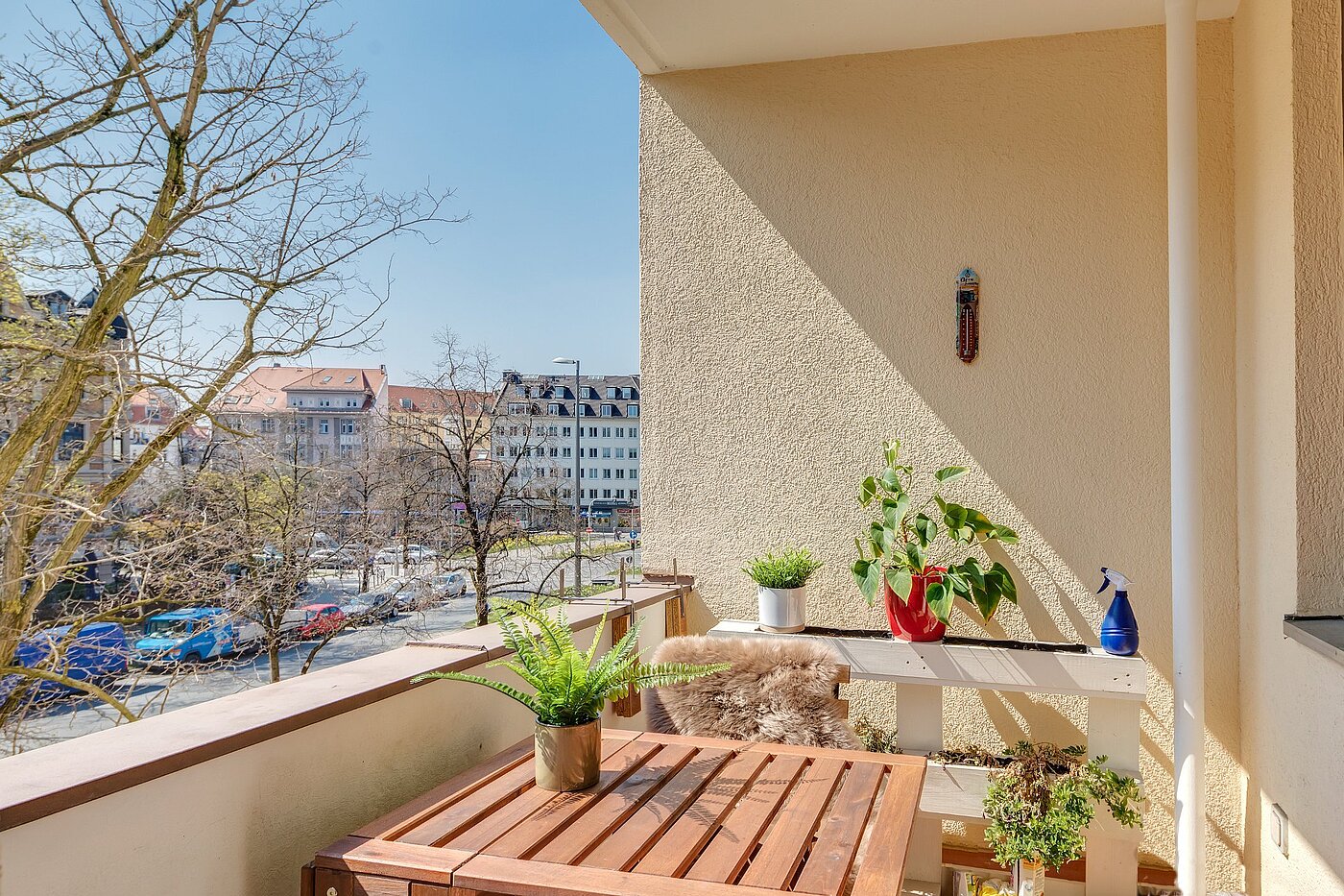 多层公寓 与 2 房间 | München-Neuhausen | 2003ML5 | ...gemütlicher Loggia