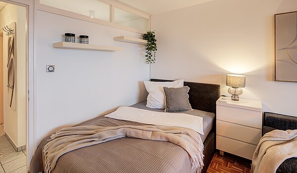 公寓 与 1 房间 | München-Forstenried | 70190 | ...und Schlafen