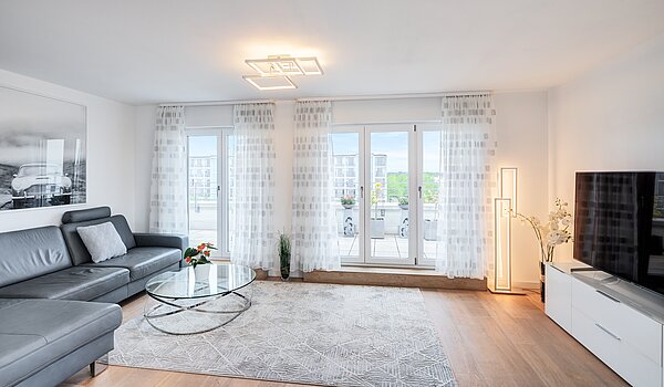 顶层公寓 与 3 房间 | München-Riem | 70468 | Stilvoll gestalteter Wohn- und...