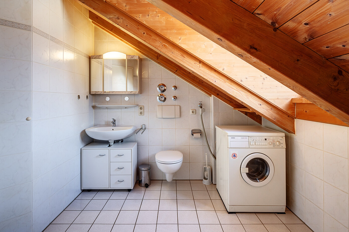 阁楼公寓 与 2 房间 | 70314 | Bad