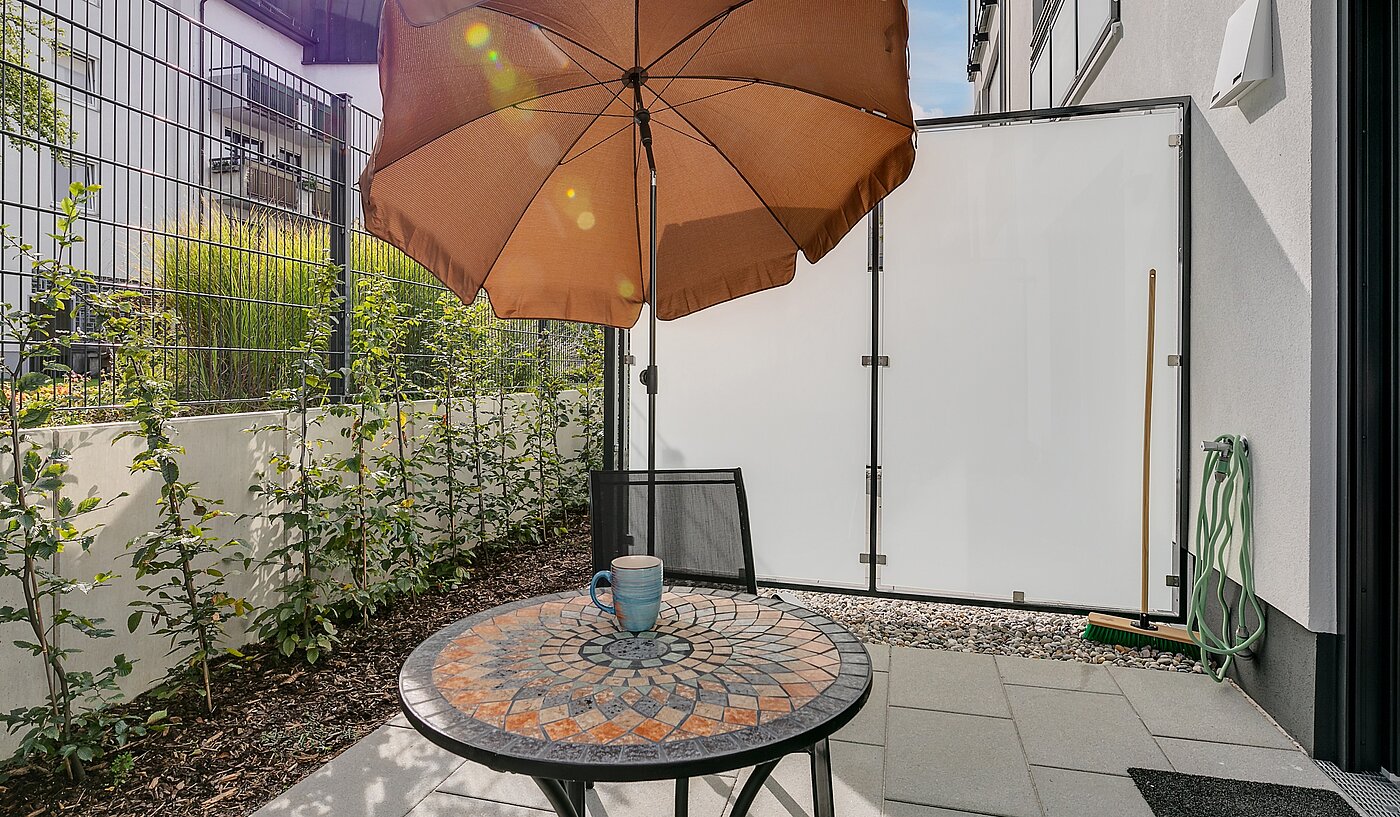 一楼公寓 与 1 房间 | München-Milbertshofen | 2202ML8 | ...und kleinem Grünstreifen