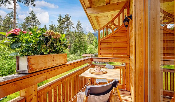 多层公寓 与 6 房间 | 70095 | ...mit sonnigem Balkon...