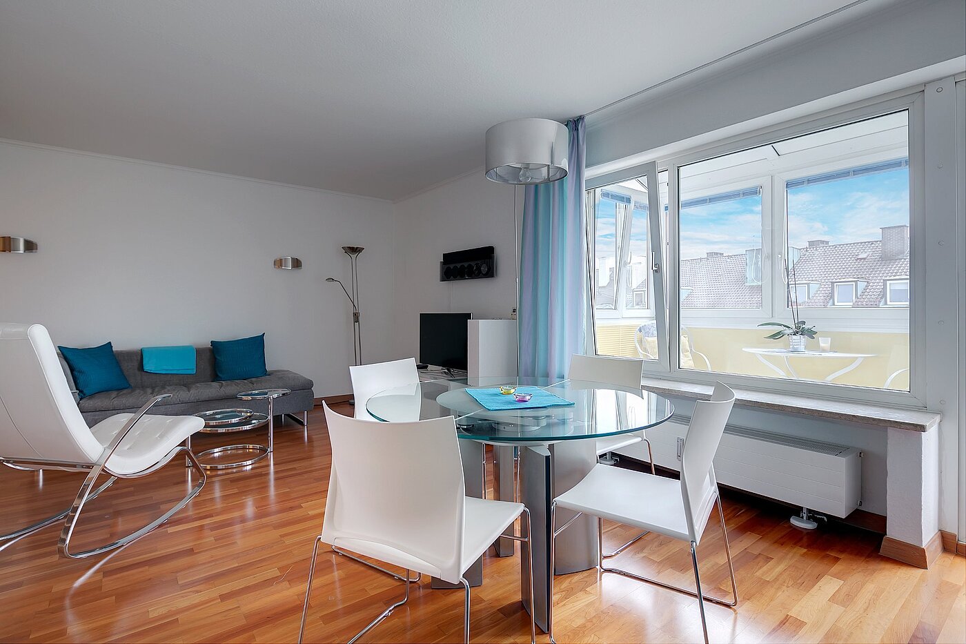 多层公寓 与 2 房间 | München-Schwabing | 2102ML3 | Zentraler Essplatz