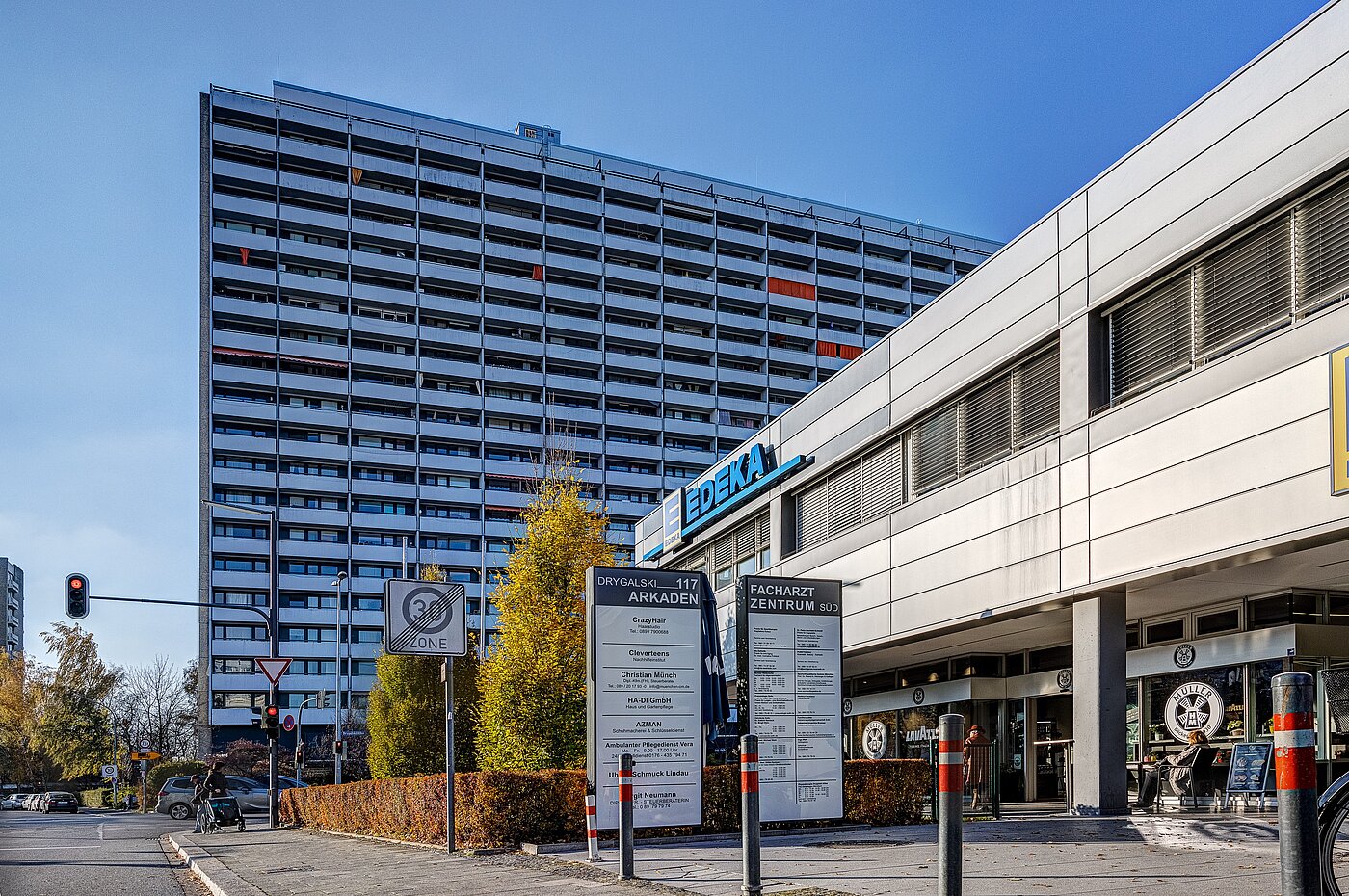 多层公寓 与 1 房间 | München-Forstenried | 2111ML1 | Einkaufsmöglichkeiten...