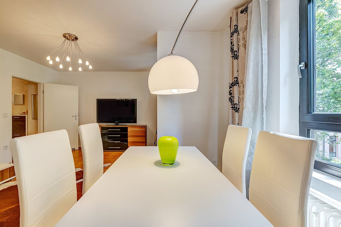 多层公寓 与 2 房间 | München-Sendling | 2106ML2 | mit Platz für einen Esstisch