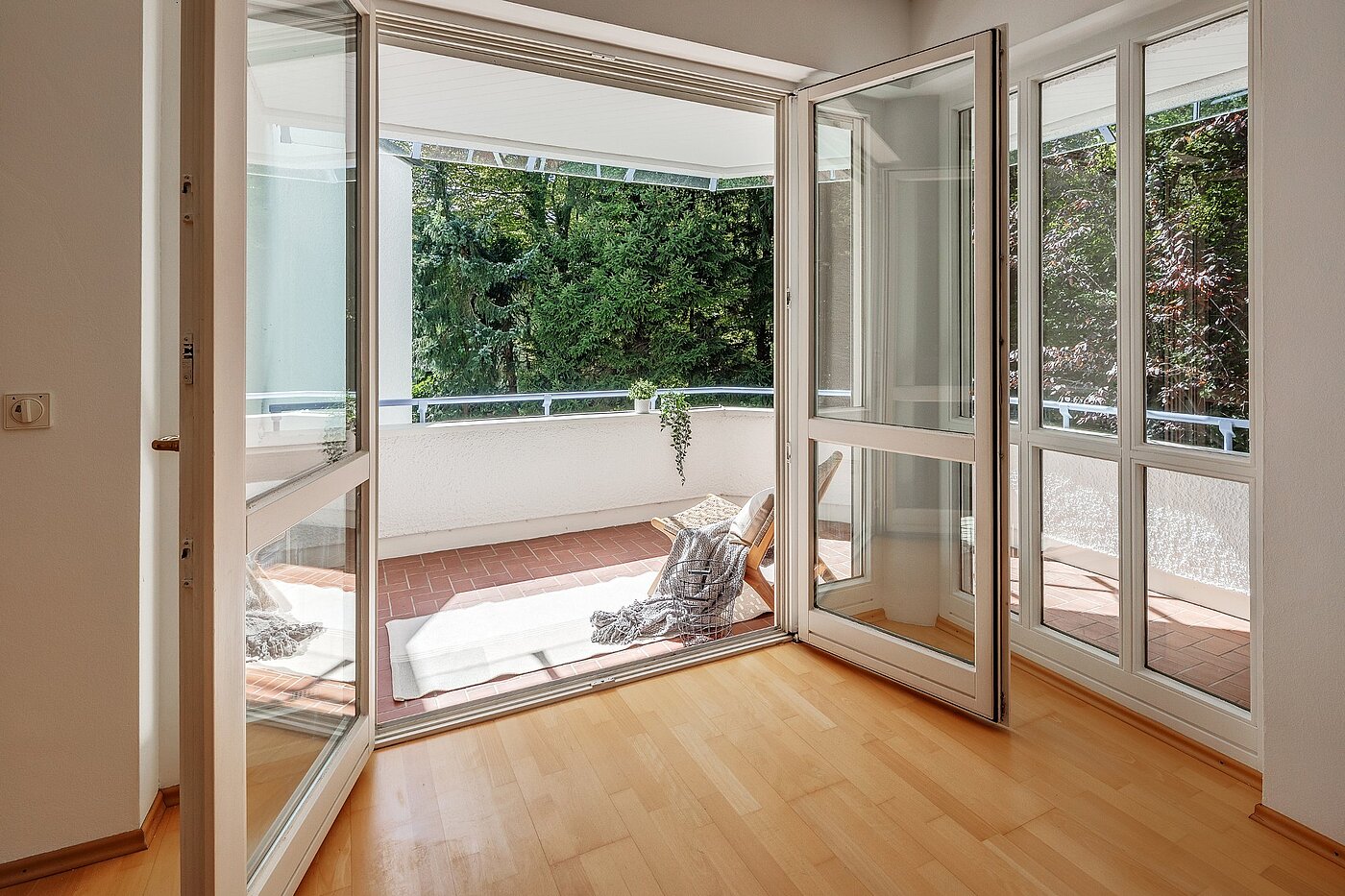 多层公寓 与 3 房间 | München-Harlaching | 1908ML6 | ... zum Balkon