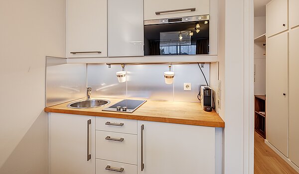 多层公寓 与 1 房间 | München-Schwabing | 70475 | Küchenzeile ...