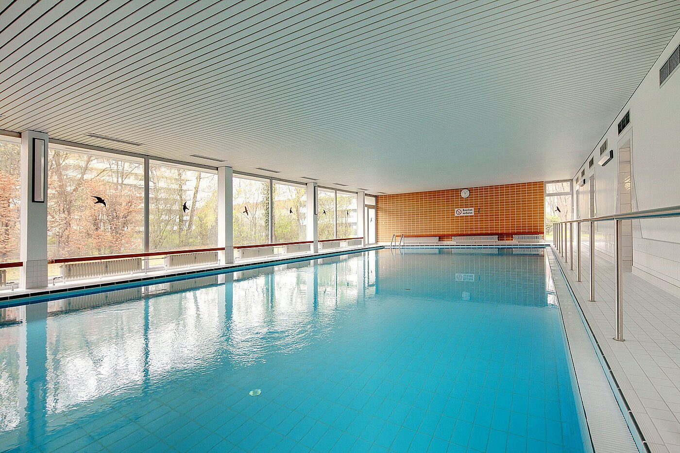 多层公寓 与 2 房间 | München-Sendling-Westpark | 2010ML9 | ...Schwimmbad im Haus