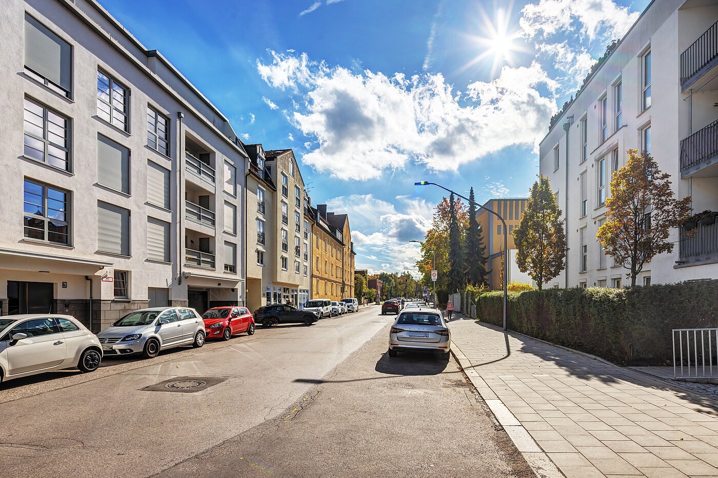 多层公寓 与 2 房间 | München-Thalkirchen | 70493 | Ruhige Anwohnerstraße