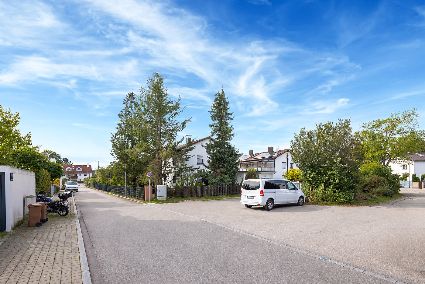 联排别墅 与 5 房间 | München-Aubing | 70162 | Ruhige Anlegerstraße