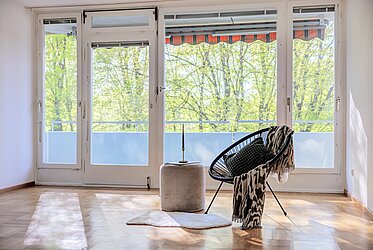 Bogenhausen：适合老年人居住的3.5室公寓，绿意盎然且地处市中心（可租）