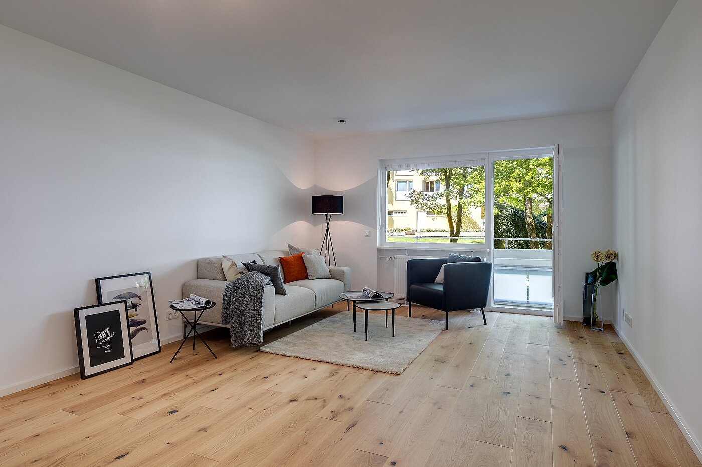 多层公寓 与 3 房间 | München-Neuhausen | 1803D7 | Helles Wohn-/Esszimmer