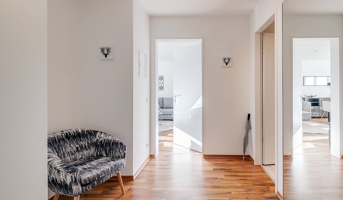 多层公寓 与 2 房间 | München-Oberföhring | 2007ML8 | großzügige Diele
