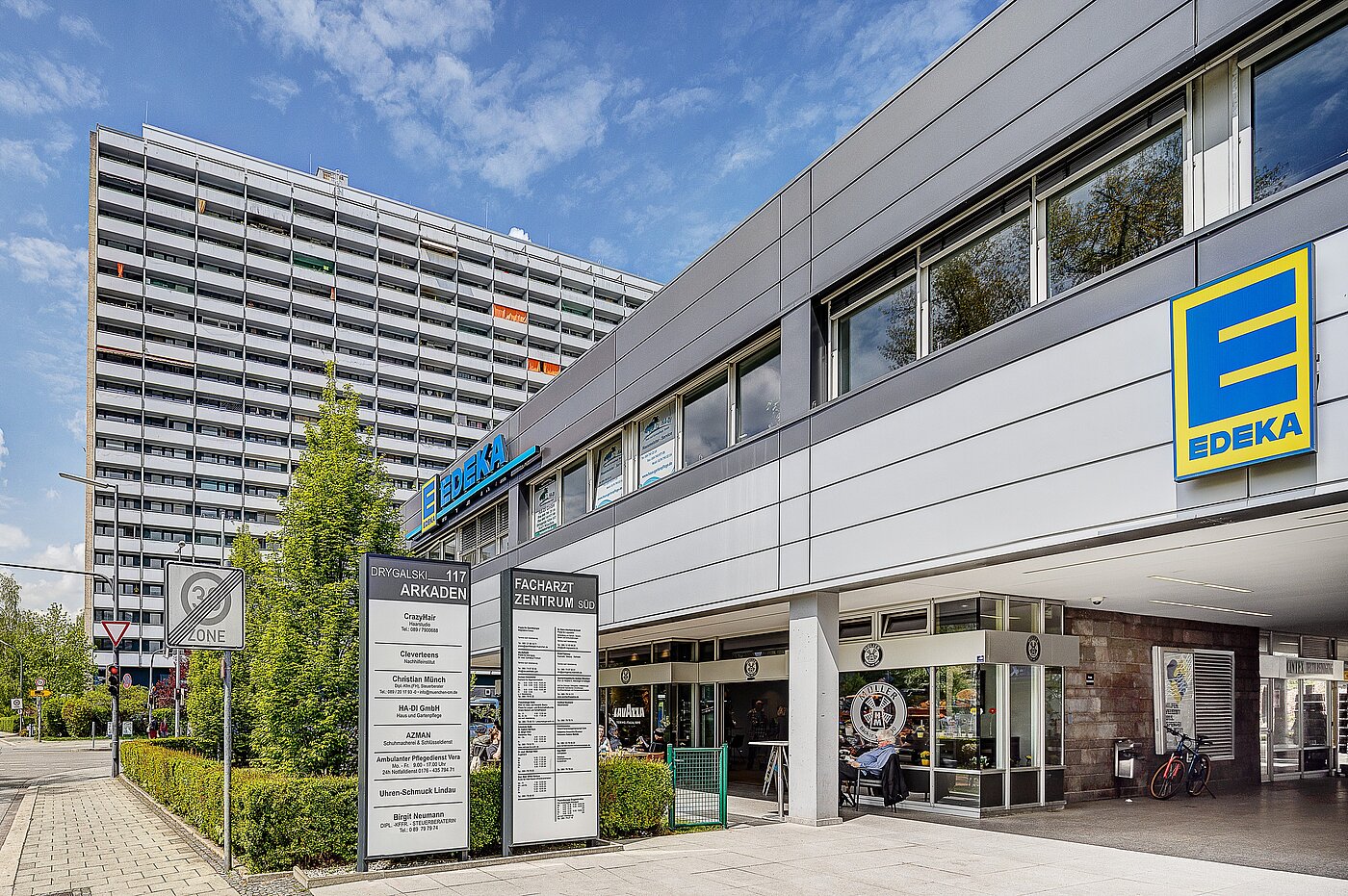 多层公寓 与 1 房间 | München-Solln | 2201ML92 | Einkaufsmöglichkeiten u. ärztliche Versorgung vis a vis