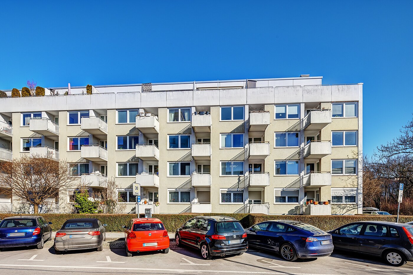 多层公寓 与 1 房间 | München-Neuhausen | 2301ML8 | Ansicht von der Straße aus