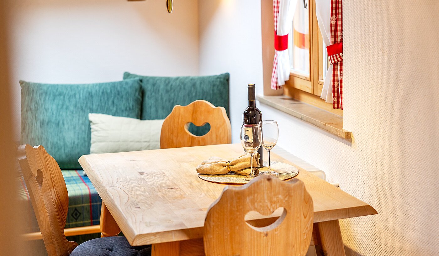 阁楼公寓 与 2 房间 | Bad Wiessee | 70017 | Esstisch