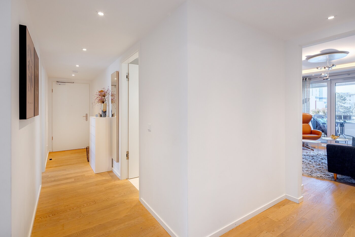 多层公寓 与 4 房间 | München-Bogenhausen | 70380 | Flur Blickrichtung Eingang