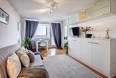 Laim: 1-Zimmer Apartment mit Blick über München