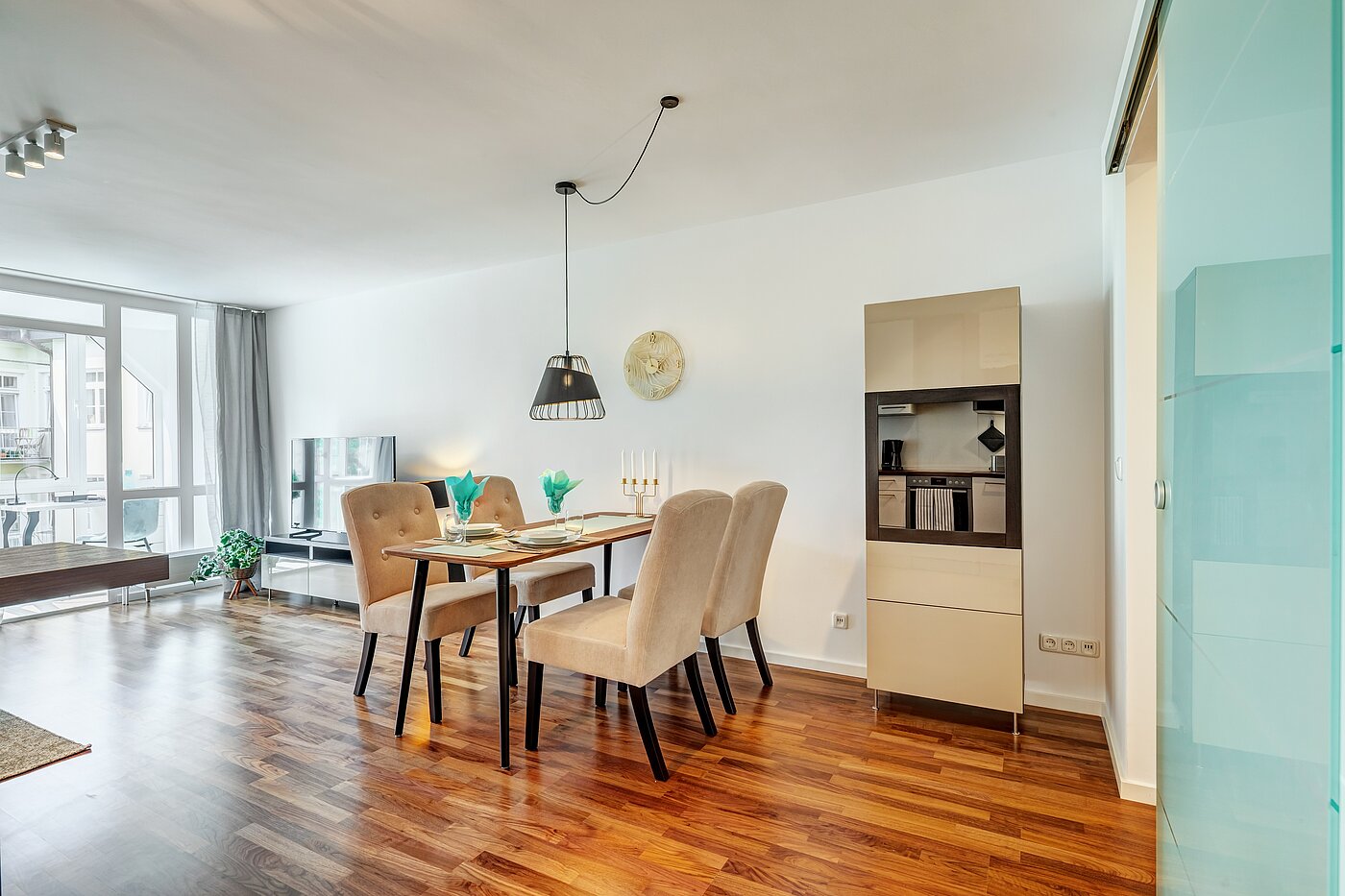 多层公寓 与 2 房间 | München-Schwabing | 70434 | ...und Esstisch