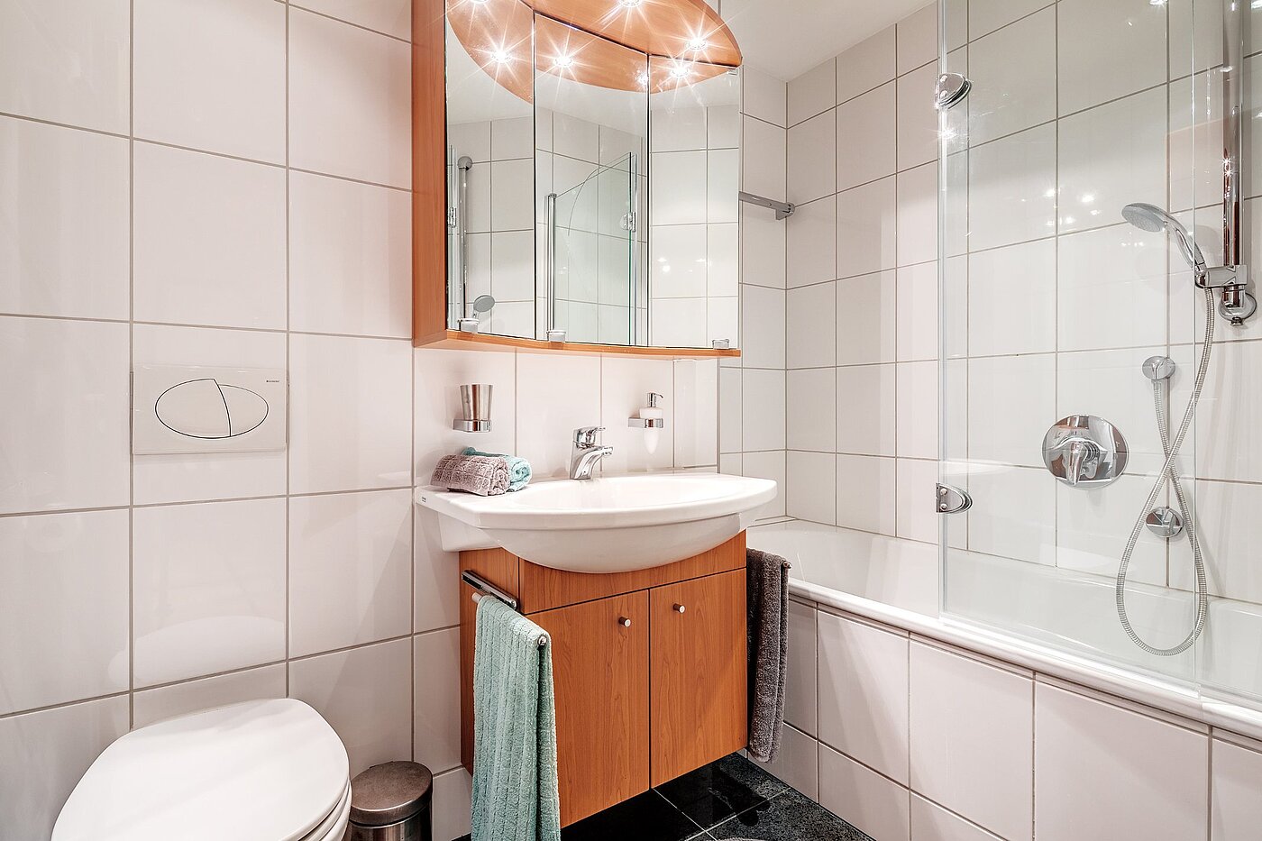 多层公寓 与 1 房间 | München-Haidhausen | 2102ML4 | Bad mit Wanne...