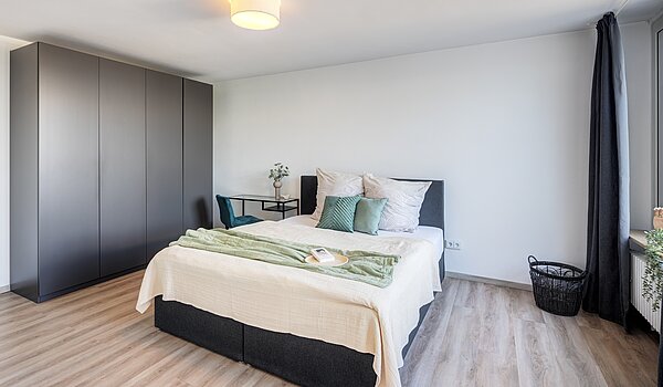 露台公寓 与 3 房间 | München-Berg am Laim | 704511 | Schlafzimmer I