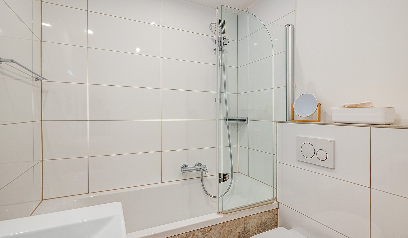 公寓 与 1 房间 | München-Schwabing | 70198 | ...Badewanne