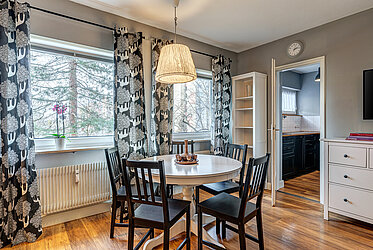 Feldmoching:Lerchenau湖附近的单间公寓