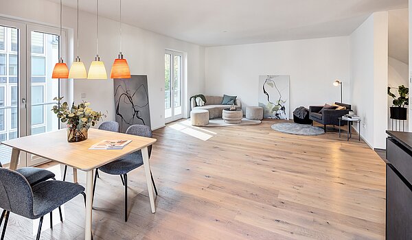 复式公寓 与 4 房间 | München-Obermenzing | 701553 | Großzügiger Essbereich