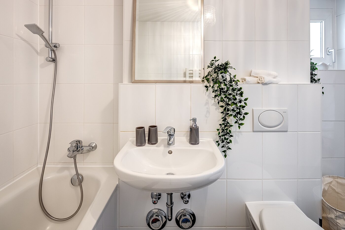 多层公寓 与 2.5 房间 | München-Schwanthalerhöhe | 2210ML2 | ...mit Wanne und Tageslicht