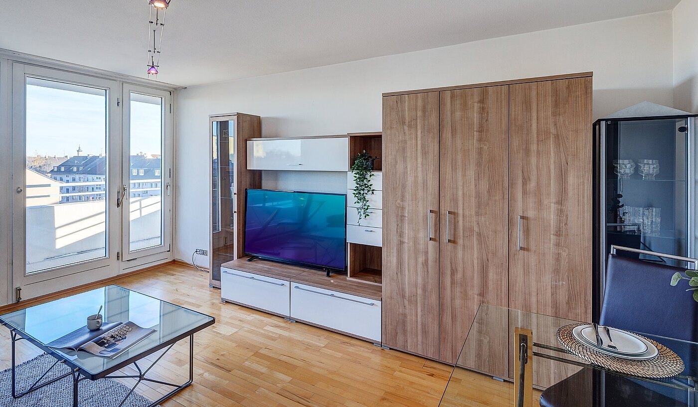 多层公寓 与 2 房间 | München-Sendling-Westpark | 2010ML9 | ...mit Zugang zum Balkon