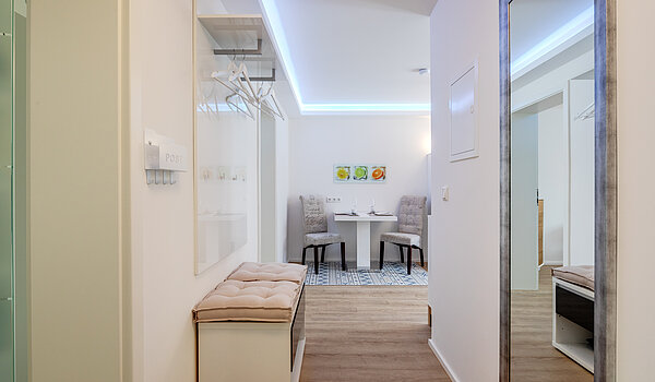 多层公寓 与 2 房间 | München-Allach | 70412 | ...Diele