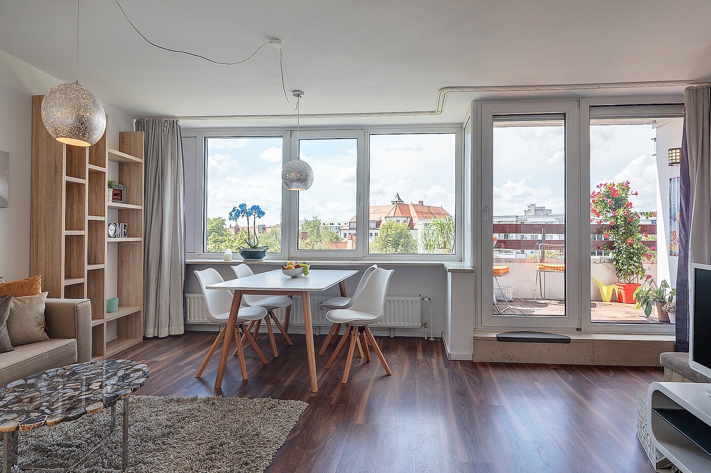 多层公寓 与 1.5 房间 | München-Neuhausen | 1807ML3 | Essplatz ...