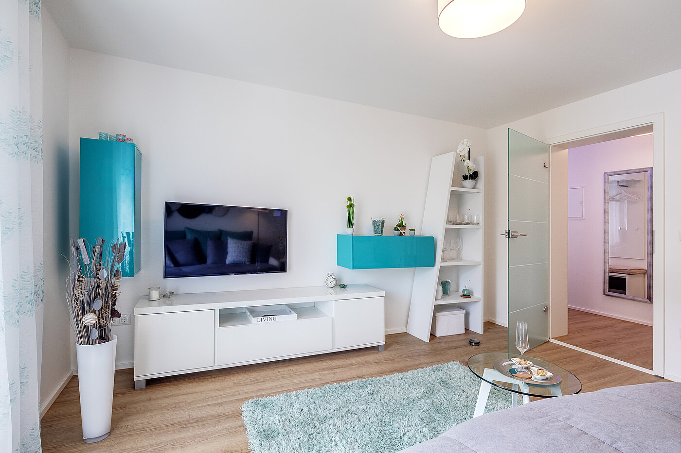 多层公寓 与 2 房间 | München-Allach | 70412 | ...Zugang zum...