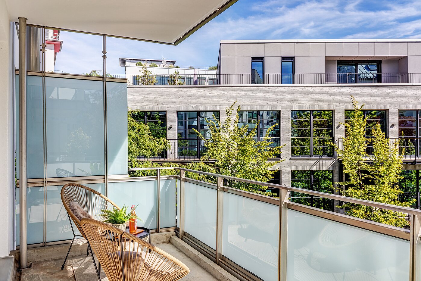 多层公寓 与 3 房间 | München-Neuhausen | 70489 | Sonniger Balkon
