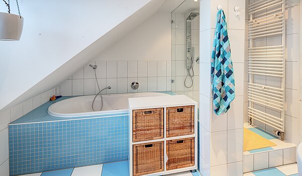 多层公寓 与 5 房间 | München-Neuhausen | 70140 | ...Wanne und Dusche