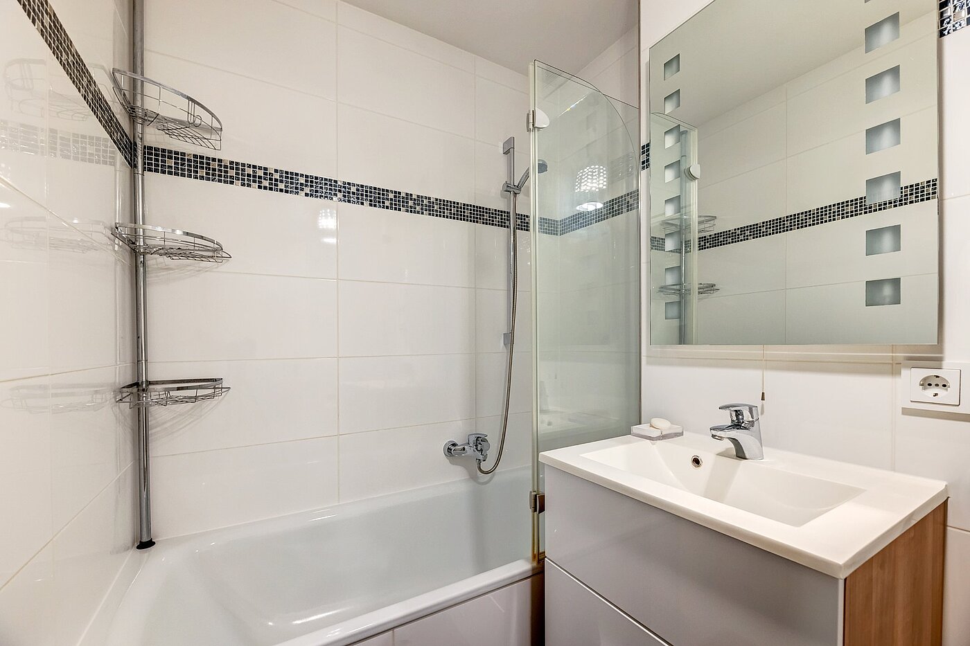 多层公寓 与 2 房间 | München-Sendling | 2106ML2 | ...mit Badewanne
