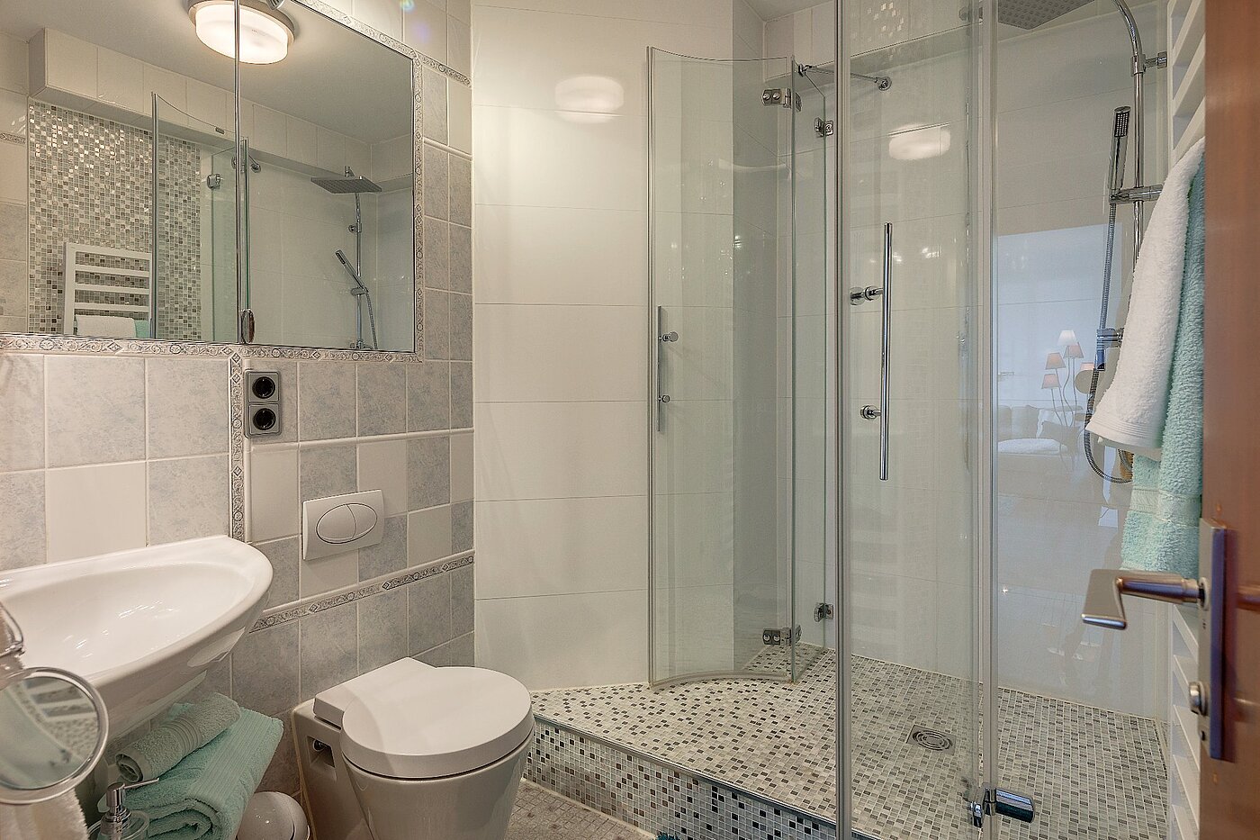 多层公寓 与 1.5 房间 | München-Neuhausen | 1807ML3 | Modernes Bad mit großer Dusche