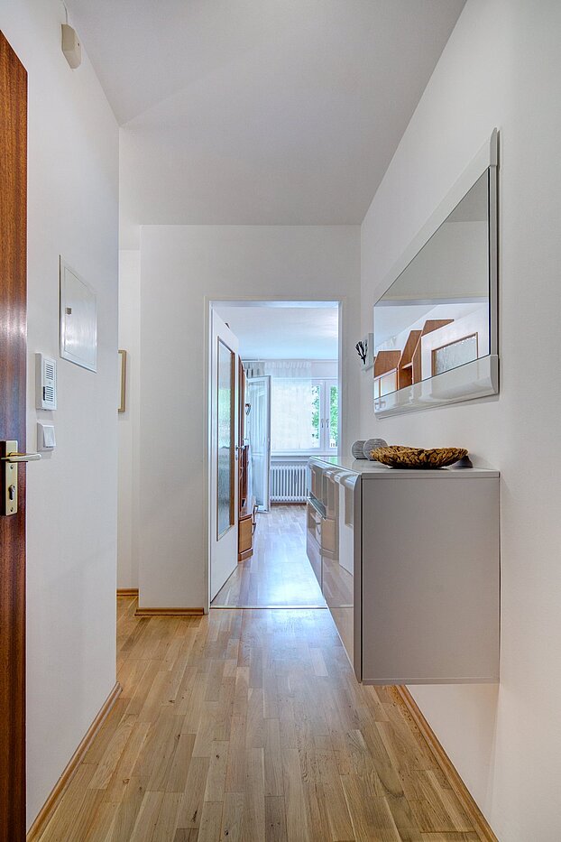 高架层 与 2 房间 | München-Sendling-Westpark | 2001ML1 | Heller Flur