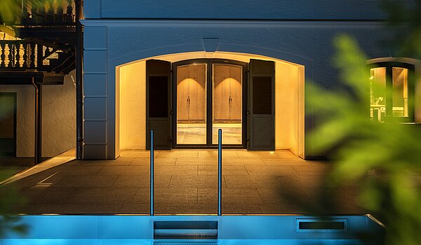 特殊房产 与 15 房间 | Bad Wiessee | 701591 | Beleuchteter Außenpool