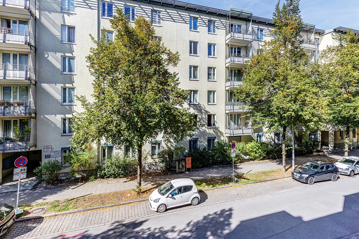 多层公寓 与 3 房间 | München-Neuhausen | 70489 | Ruhige Anliegerstraße