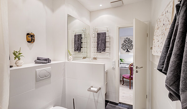 一楼公寓 与 2 房间 | München-Schwabing | 70394 | Badezimmer...