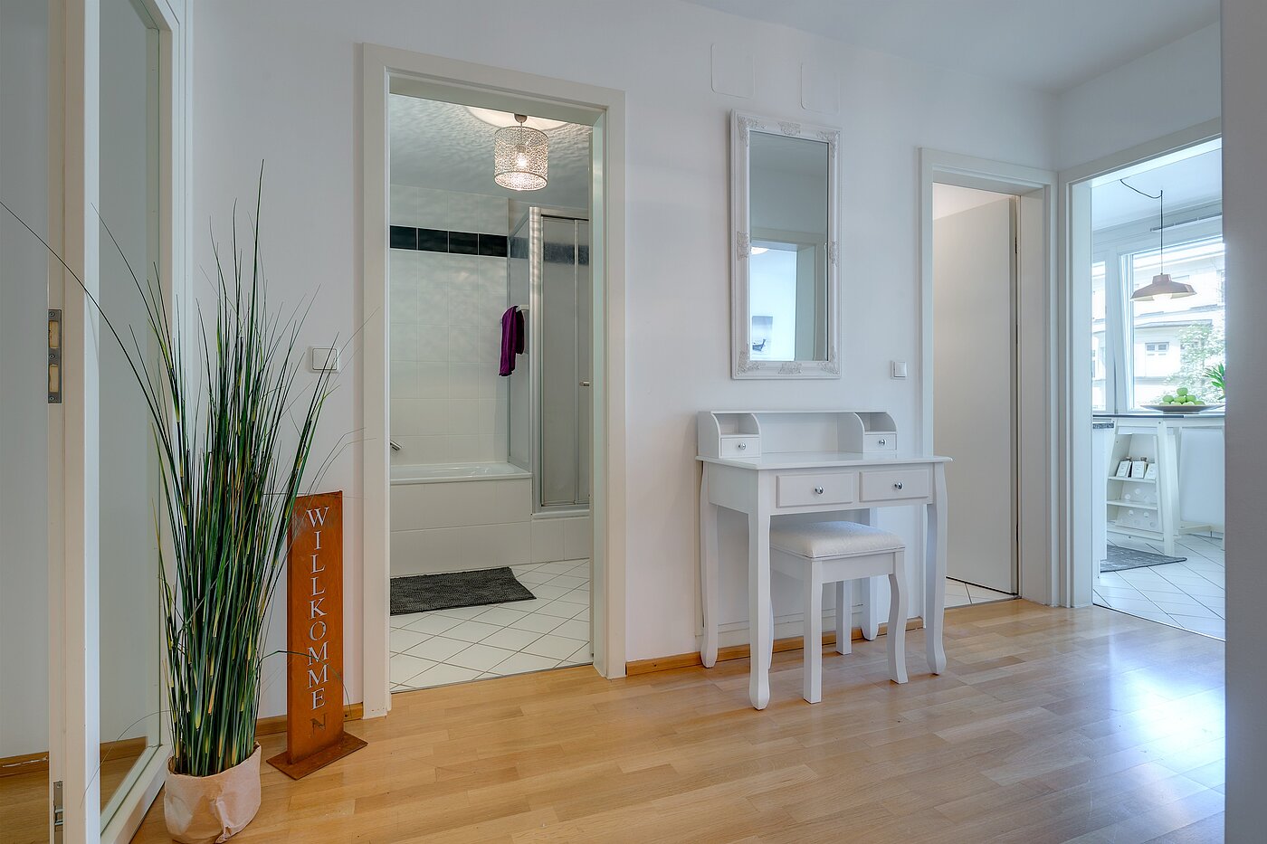 多层公寓 与 3 房间 | München-Isarvorstadt | 70157 | Diele mit Stauraum